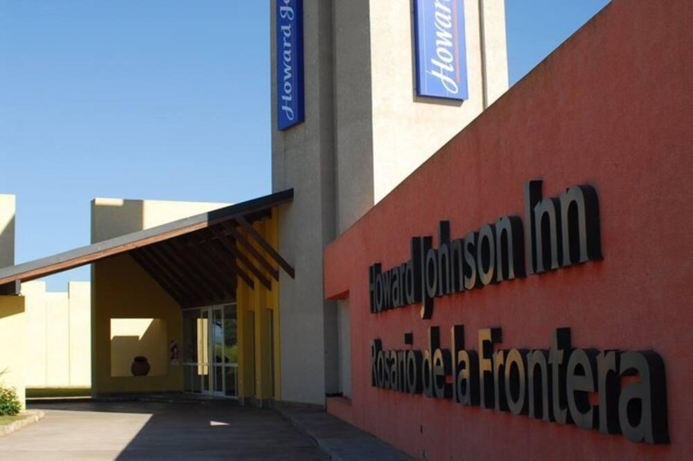 Howard Johnson Inn Rosario De La Frontera Rosario de la Frontera Exterior foto