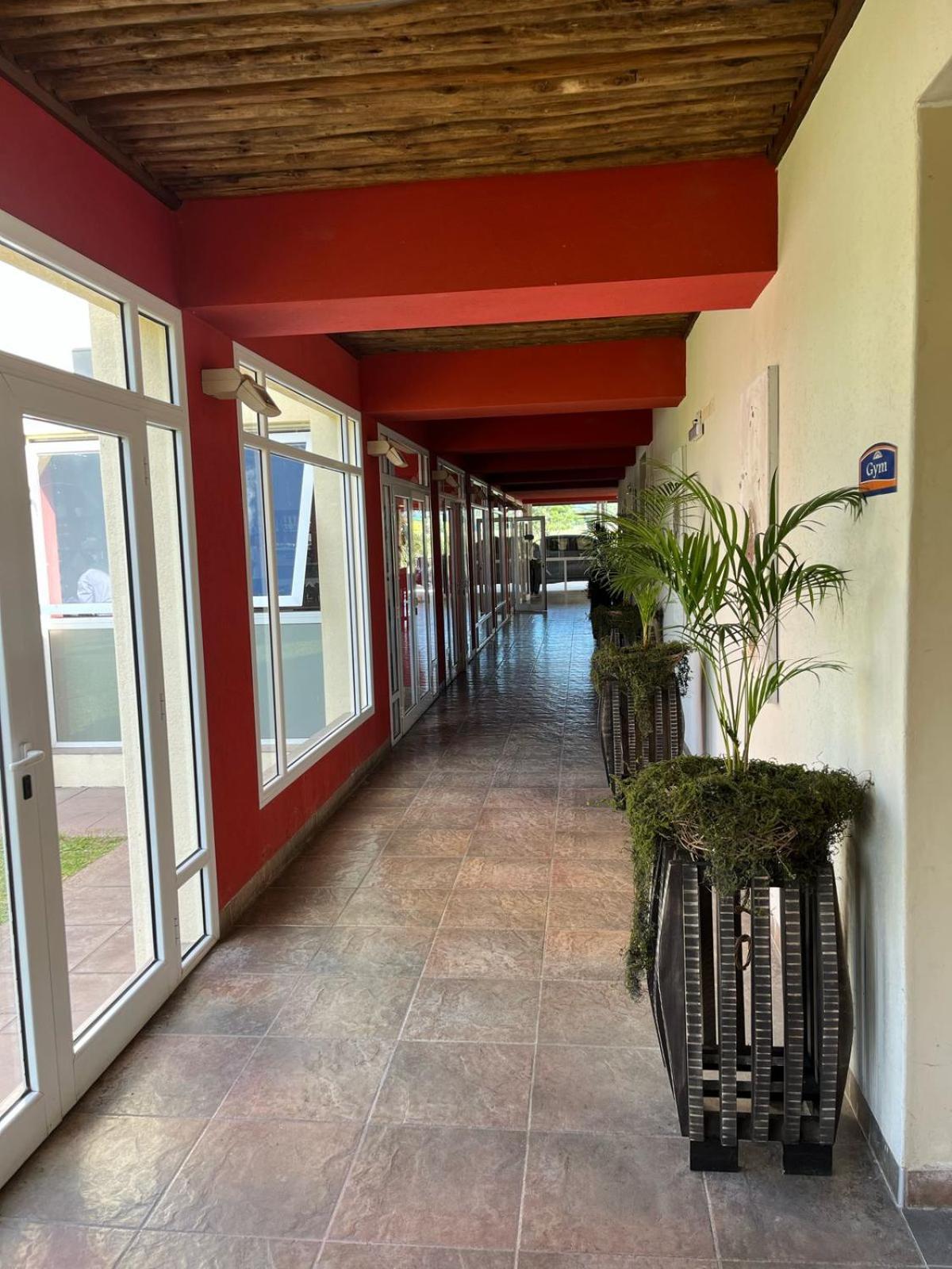 Howard Johnson Inn Rosario De La Frontera Rosario de la Frontera Exterior foto
